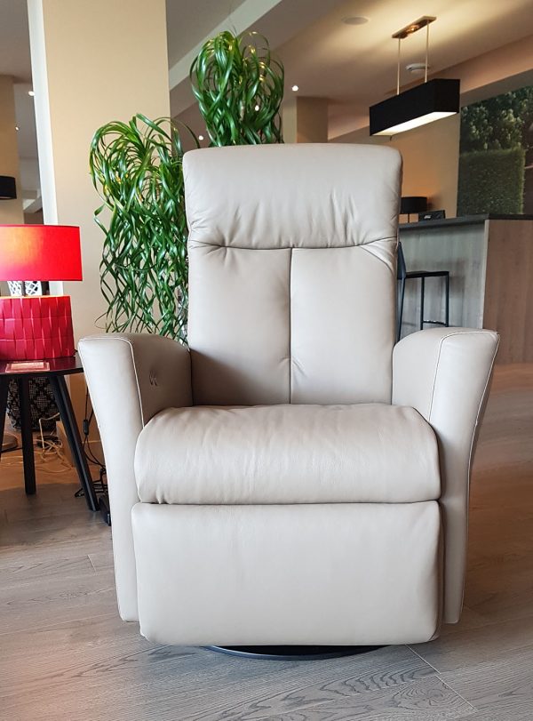 Focus armchair by IMG Comfort