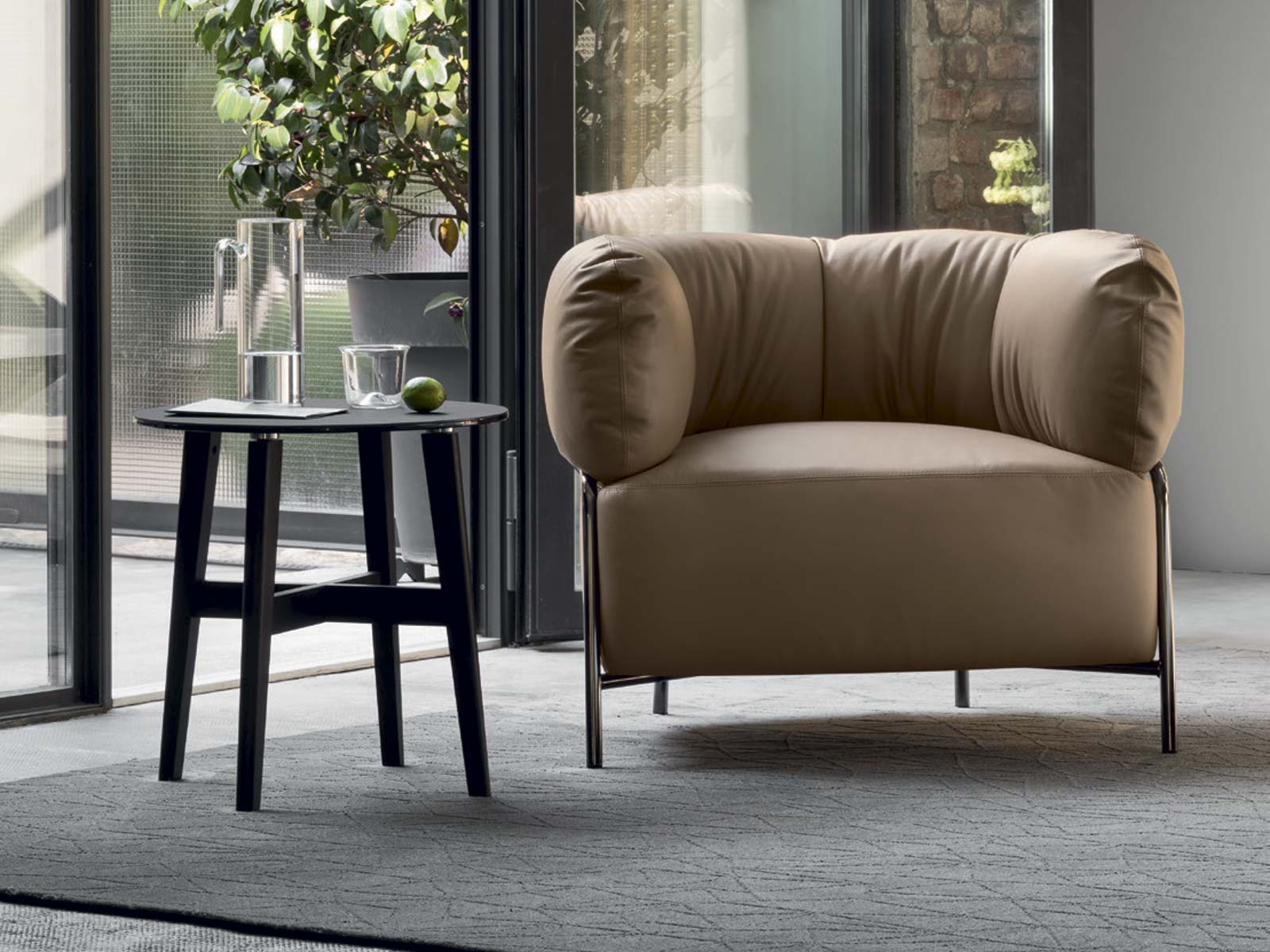 Quadrotta armchair by Calligaris Mariette Clermont furniture Laval