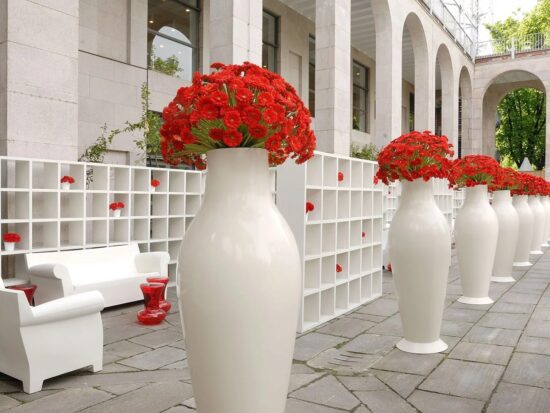 Misses Flower Power par Kartell Mariette Clermont Meuble Laval